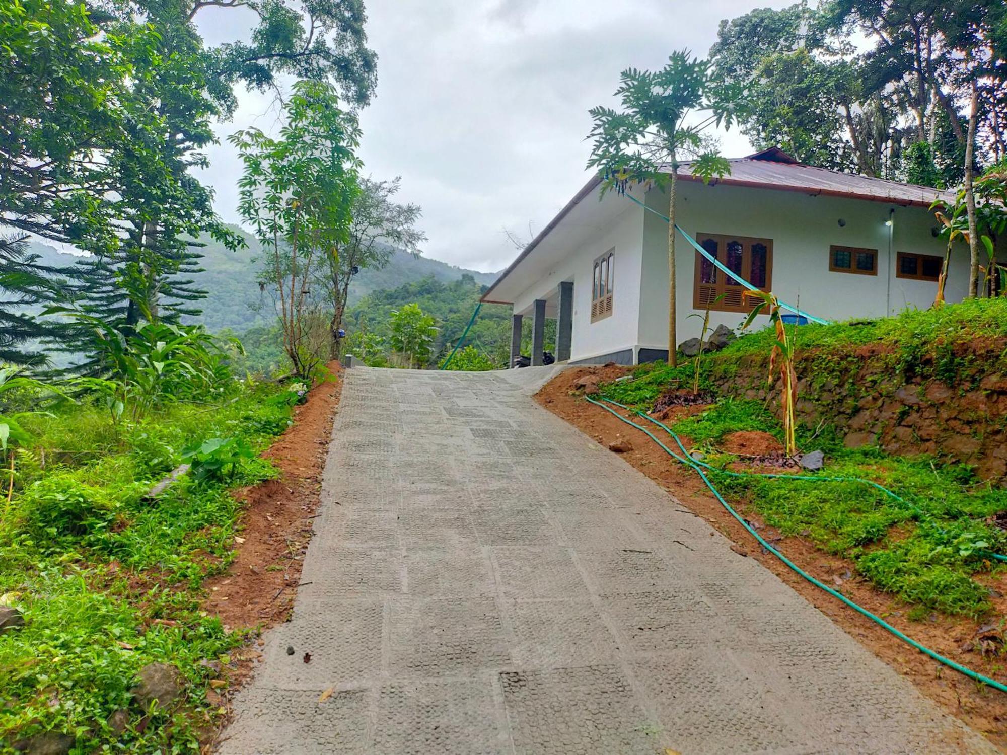 Anivilla Holiday Home Kunjithanny Anachal Exterior foto